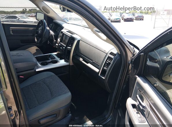 3C6RR6LT8GG288658 2016 RAM 1500 Gray Вид салону спереду