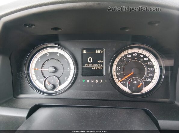 3C6RR7KG2LG270192 2020 RAM 1500 CLASSIC White Widok tylnych siedzeń