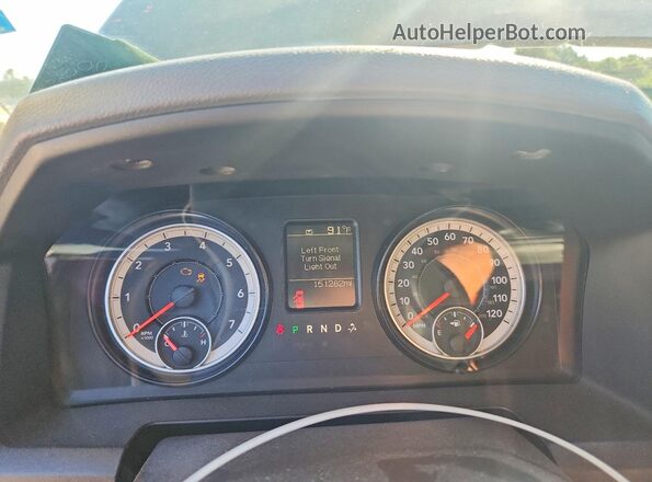 3C6RR7KT0GG345233 2016 RAM 1500 Black Вид щитка приладів
