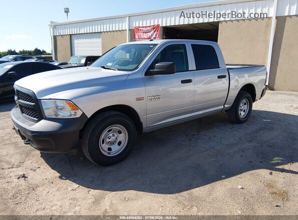 3C6RR7KT4GG329522 2016 RAM 1500 Silver წინა მარცხენა ხედი სამი მეოთხედიდან