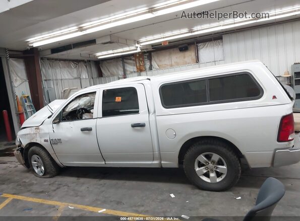 3C6RR7KTXMG623096 2021 RAM 1500 CLASSIC White Սալոնի հետևի տեսք