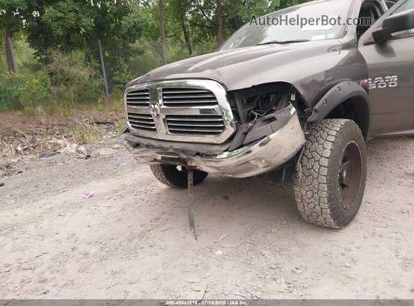 3C6RR7LT0HG549322 2017 RAM 1500 Gray Vista frontal