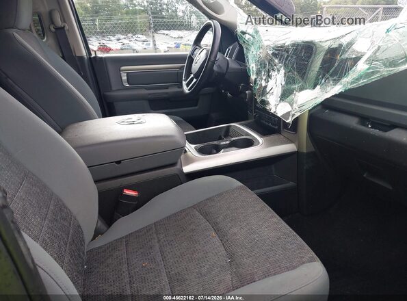 3C6RR7LT2HG660535 2017 RAM 1500 Silver Սալոնի դիմացի տեսք