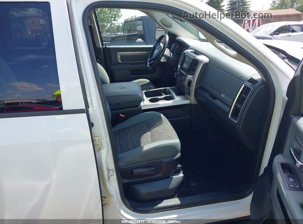 3C6RR7LT3GG331938 2016 RAM 1500 White Вид салону спереду