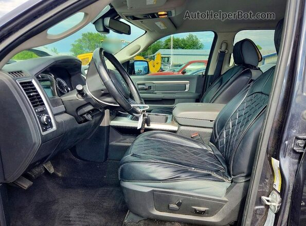 3C6RR7LT6HG524165 2017 RAM 1500 Gray Widok wnętrza z przodu