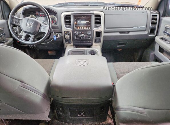 3C6RR7LT6HG543833 2017 RAM 1500 Red წინა პანელის ხედი