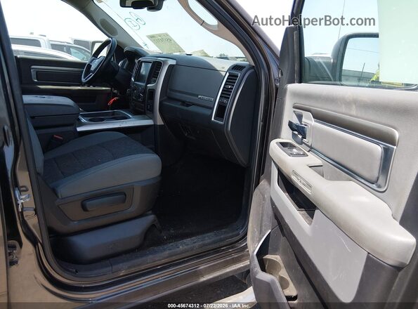 3C6RR7LT8GG136353 2016 RAM 1500 Black Front interior view