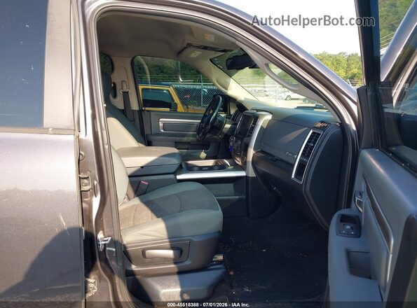 3C6RR7LT8GG364899 2016 RAM 1500 Gray Вид салону спереду