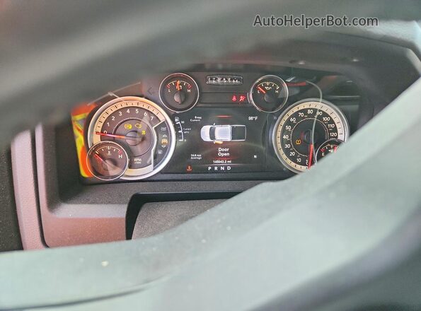 3C6RR7LT8HG735058 2017 RAM 1500 Maroon Instrument cluster view