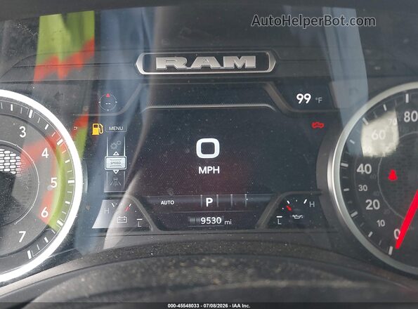 3C6SRFFP9T4159680 2026 RAM 1500 White Vista de los asientos traseros