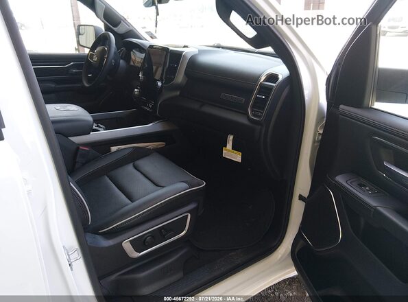 3C6SRFJP2T4175467 2026 RAM 1500 White Vista interior delantera