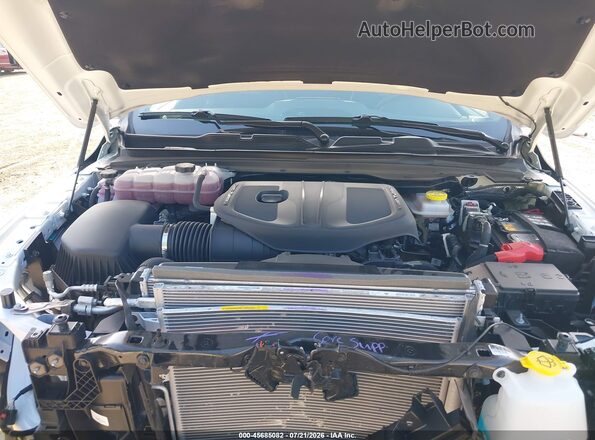 3C6SRFJP8T4203353 2026 RAM 1500 White Widok z tyłu