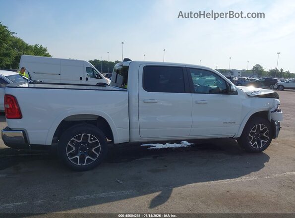 3C6SRFJPXT4182151 2026 RAM 1500 Белый Вид задней части салона