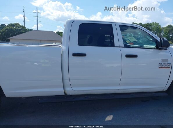 3C6TR4HT5HG703679 2017 RAM 2500 White Widok wnętrza z tyłu