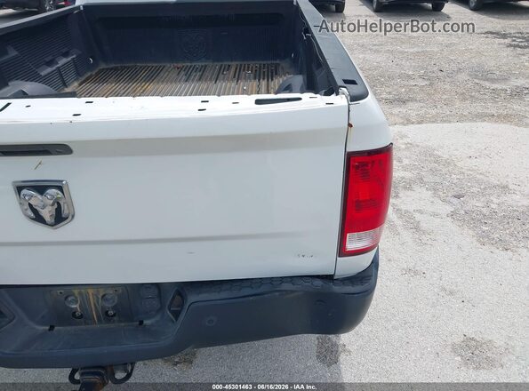 3C6TR4HT5JG356019 2018 RAM 2500 White Vista del cuadro de instrumentos