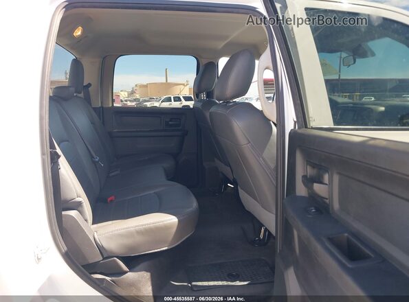 3C6TR4HT8JG322575 2018 RAM 2500 White Widok naklejki z numerem VIN
