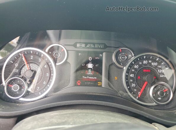 3C6TR5CJ8TG214424 2026 RAM 2500 Gray ხელსაწყოთა პანელის ხედი