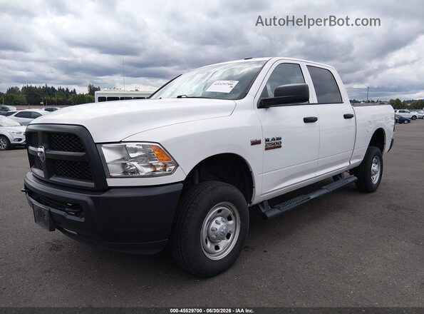 3C6TR5CT3JG306684 2018 RAM 2500 Белый Передняя левая четверть