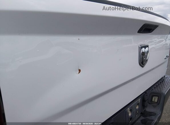 3C6TR5CTXJG306682 2018 RAM 2500 Белый Вид спереди