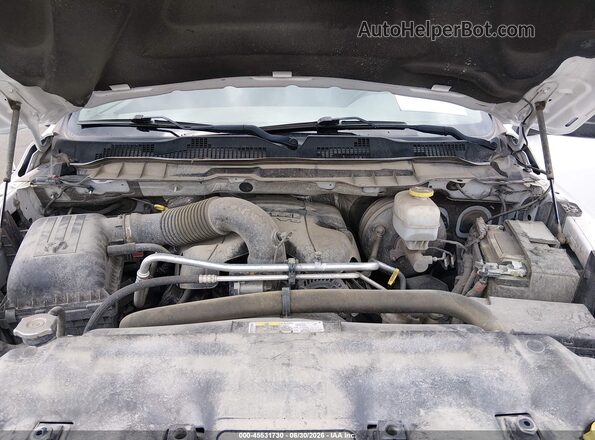 3C6TR5CTXJG306682 2018 RAM 2500 Белый Вид сзади