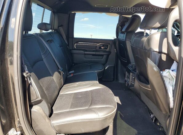 3C6TR5EJ6NG149475 2022 RAM 2500 Черный Вид задних сидений