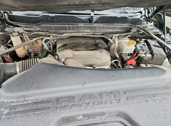 3C6TR5EJ8NG166259 2022 RAM 2500 Green Vista interior trasera