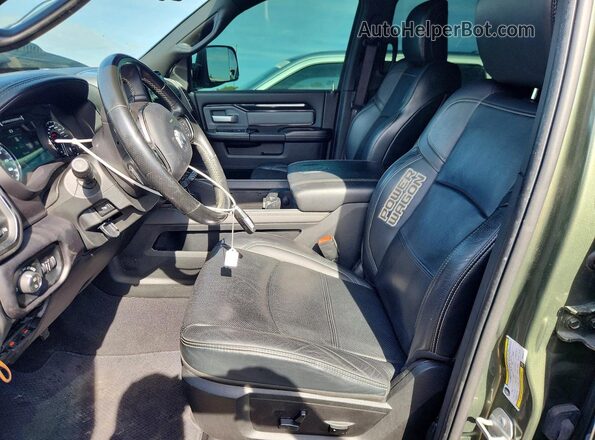 3C6TR5EJ8NG166259 2022 RAM 2500 Green Vista interior delantera