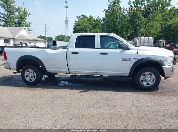 3C6TR5HT0GG236823 2016 RAM 2500 Белый Вид задней части салона