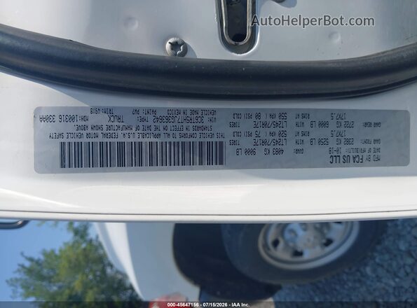 3C6TR5HT7JG363642 2018 RAM 2500 White Vista del compartimento del motor