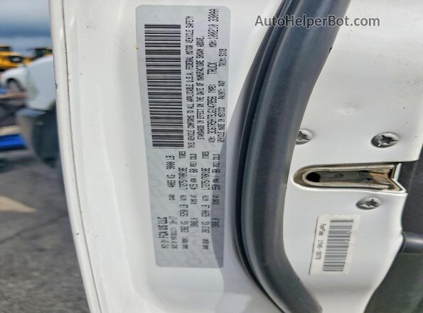 3C6TR5HT9JG147856 2018 RAM 2500 White Вид підкапотного простору