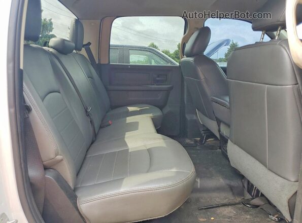 3C6TR5HT9JG147856 2018 RAM 2500 White Вид задніх сидінь