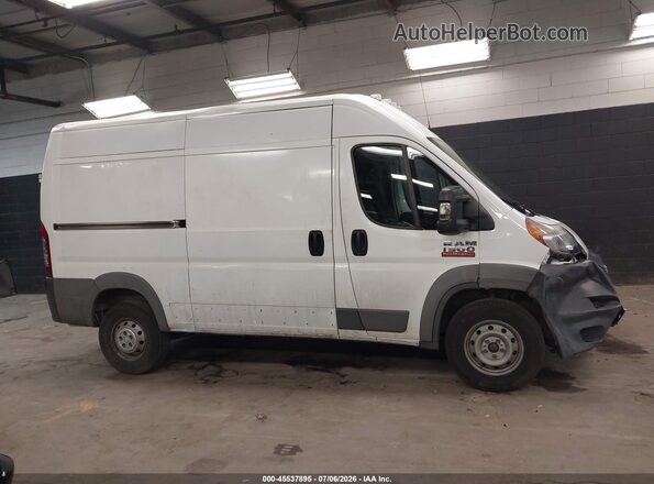 3C6TRVBG6JE143142 2018 RAM PROMASTER 1500 White Rear interior view