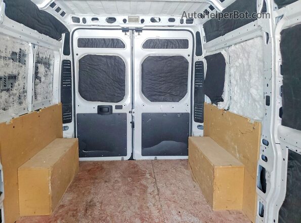 3C6TRVBG9LE103429 2020 RAM PROMASTER Белый Вид задних сидений