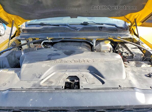 3C6UR4HJ6KG565029 2019 RAM 2500 Yellow Vista interior trasera