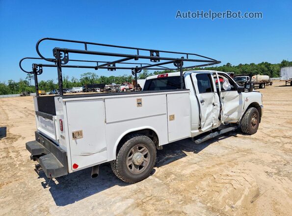 3C6UR4HL7RG210950 2024 RAM 2500 White Trasero derecho