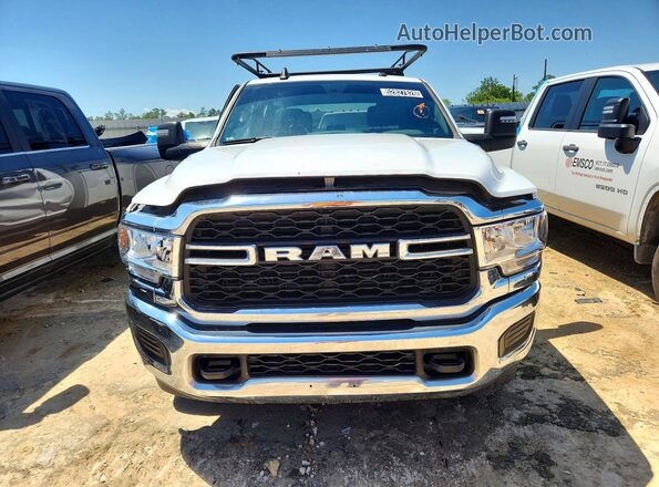 3C6UR4HL7RG210950 2024 RAM 2500 White Vista frontal