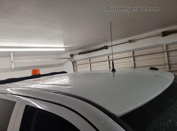 3C6UR5CJ2HG678370 2017 RAM 2500 White 360 interior view