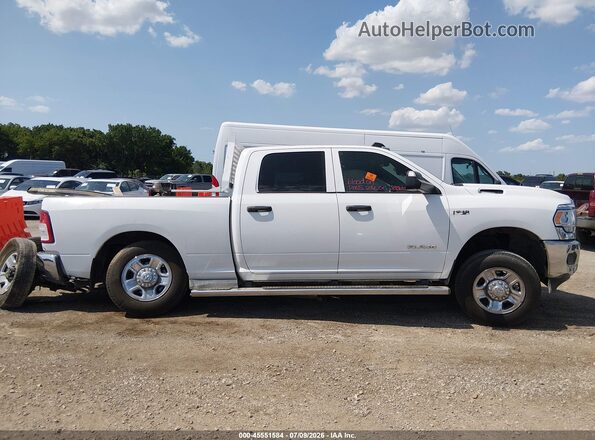 3C6UR5CJ2NG120031 2022 RAM 2500 White Vista del cuadro de instrumentos