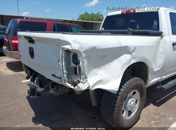 3C6UR5CJ5RG217102 2024 RAM 2500 White Widok z przodu