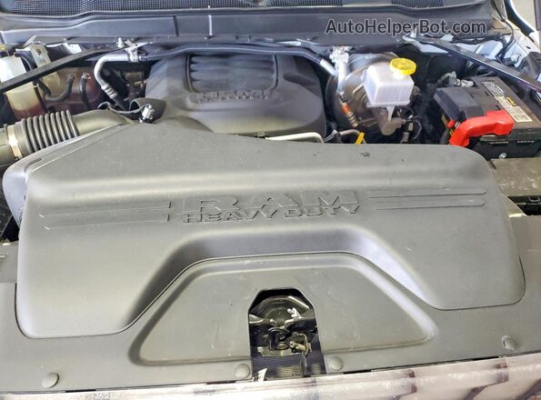 3C6UR5CJ9RG102826 2024 RAM 2500 White Вид задньої частини салону