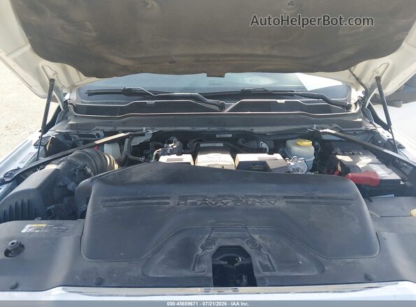 3C6UR5CL0PG504555 2023 DODGE 2500 White Vista del compartimento del motor