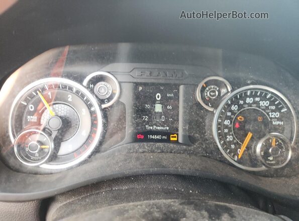 3C6UR5CL1KG669426 2019 RAM 2500 White Instrument cluster view
