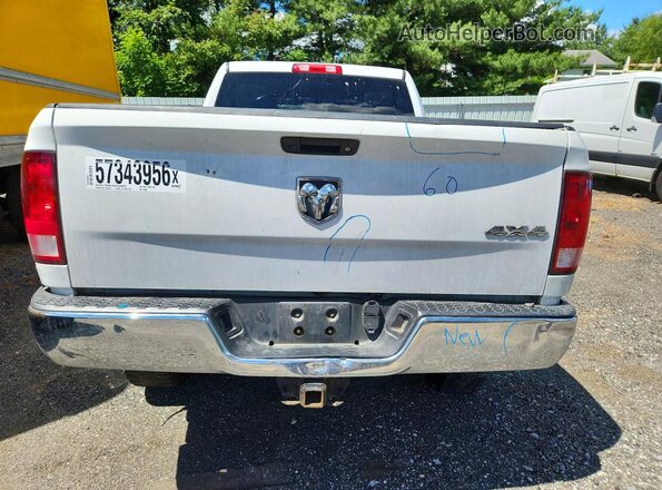 3C6UR5CL2HG516689 2017 RAM 2500 White Հետևի տեսք
