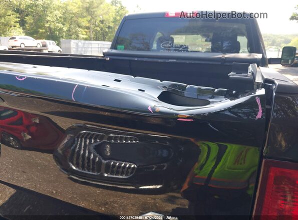 3C6UR5CL2JG358070 2018 RAM 2500 Серый Вид спереди