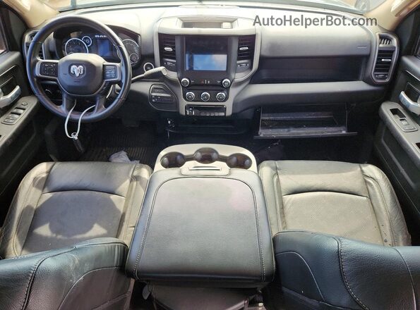 3C6UR5CL2KG706970 2019 RAM 2500 Black Dashboard view
