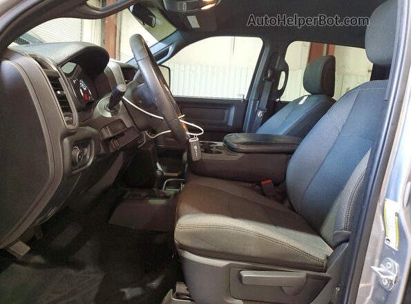 3C6UR5CL2RG408252 2024 RAM 2500 Gray Vista interior delantera