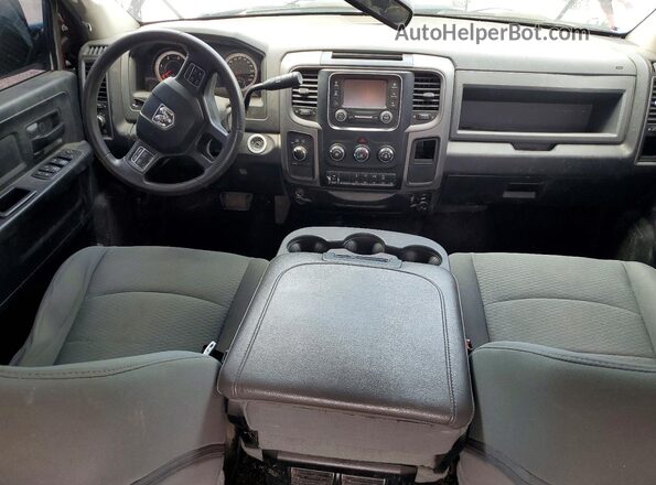 3C6UR5CL3GG261114 2016 RAM 2500 Темно-бордовый Вид панели приборов