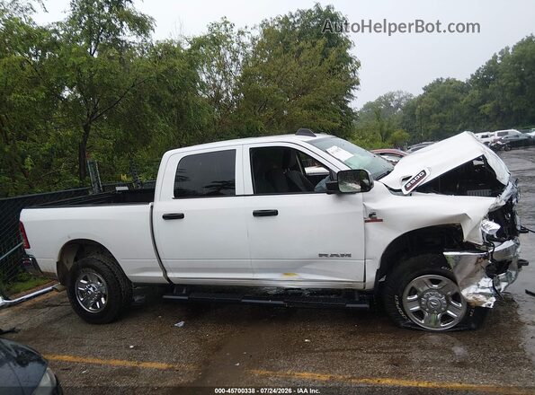 3C6UR5CL3LG245537 2020 RAM 2500 White Սալոնի 360 աստիճան տեսք