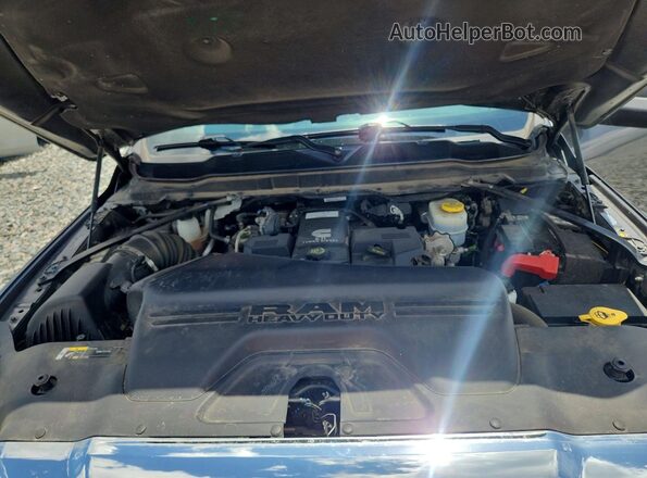 3C6UR5CL3NG125952 2022 RAM 2500 Black Vista interior trasera