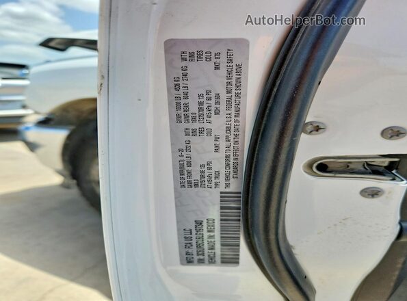 3C6UR5CL6LG197340 2020 RAM 2500 White Engine compartment view